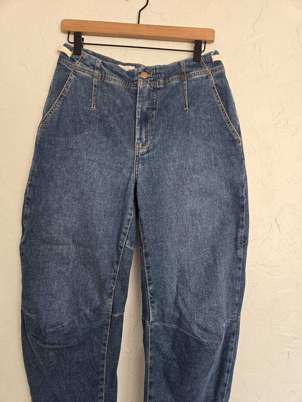 Anthro Pilcro Leni Tapered Mid Rise Barrel Jeans, 26 - Picture 5 of 14